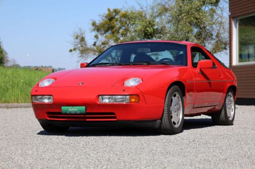 Porsche928_rot_89.0.jpg